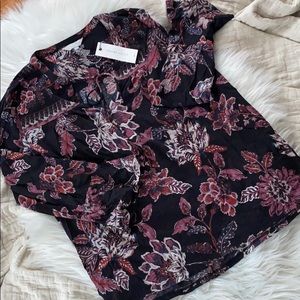 L u c k y  B r a n d • Floral blouse